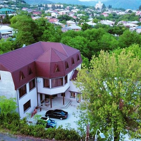 Inaisi Hotel Кутаиси Екстериор снимка