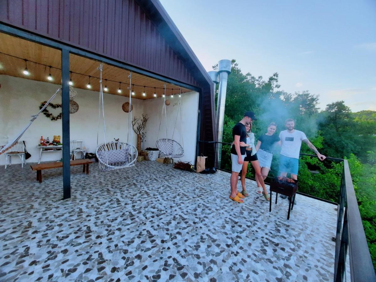 Inaisi Hotel Кутаиси Екстериор снимка