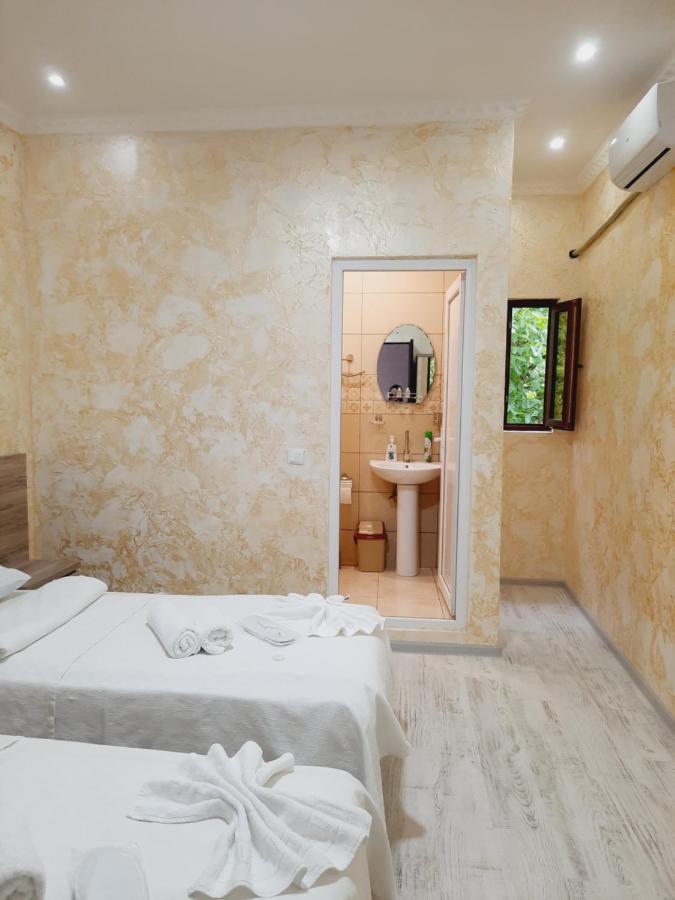 Inaisi Hotel Кутаиси Екстериор снимка