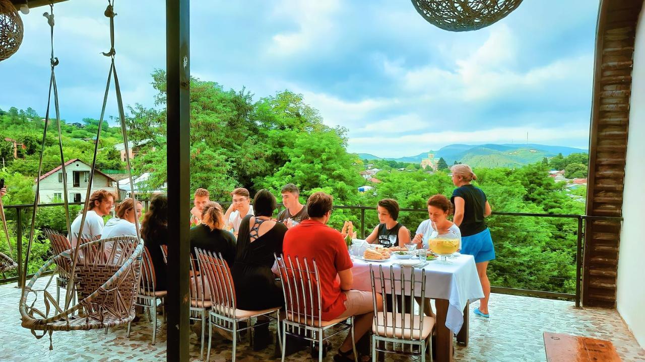 Inaisi Hotel Кутаиси Екстериор снимка