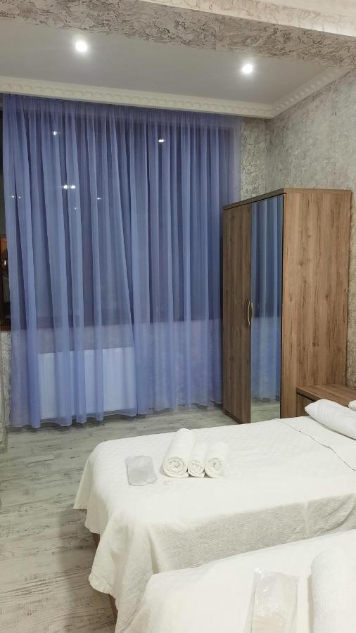 Inaisi Hotel Кутаиси Стая снимка